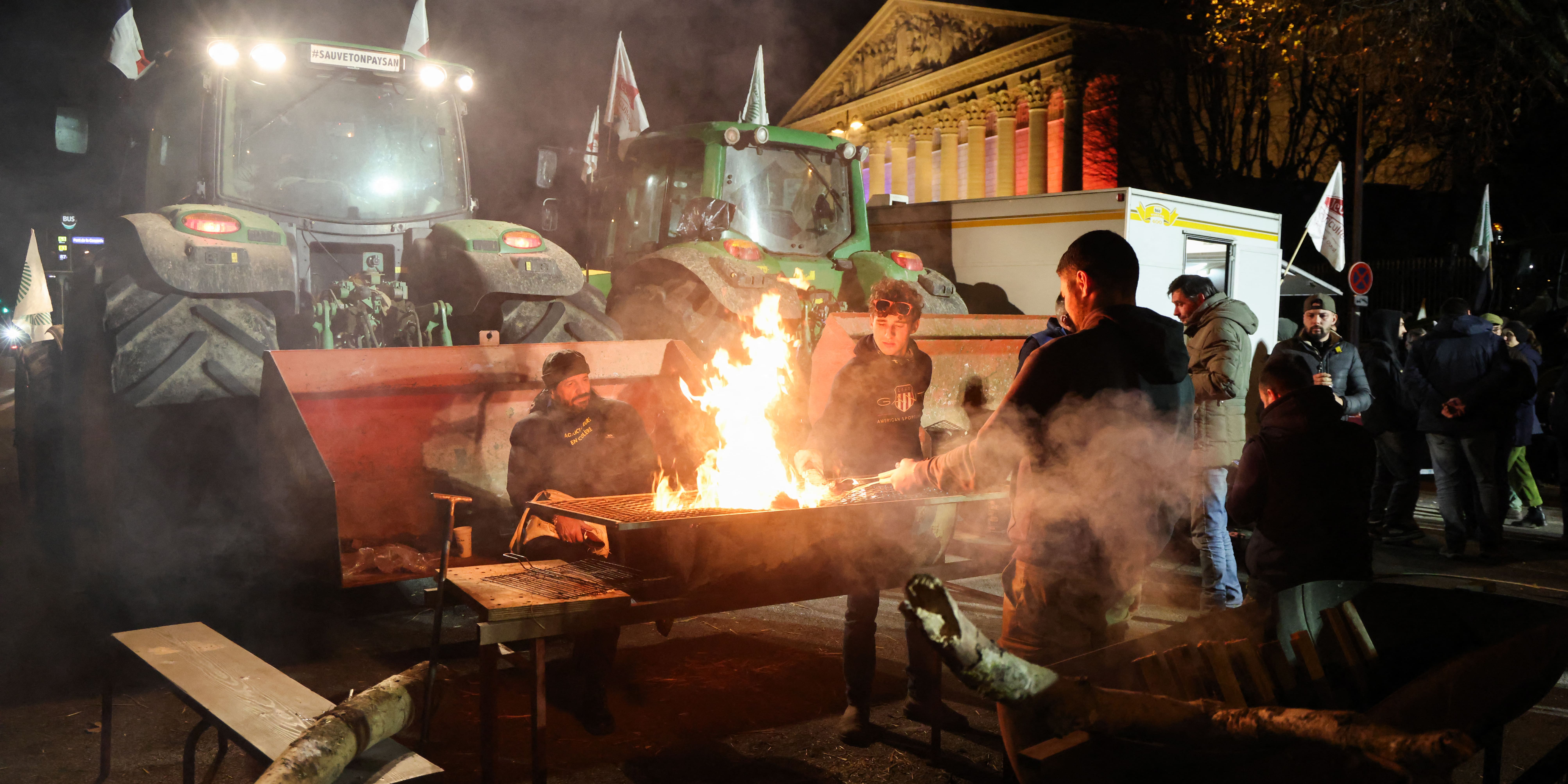 Crise agricole : après avoir obtenu des concessions sur le volet fiscal, les agriculteurs ont quitté la capitale