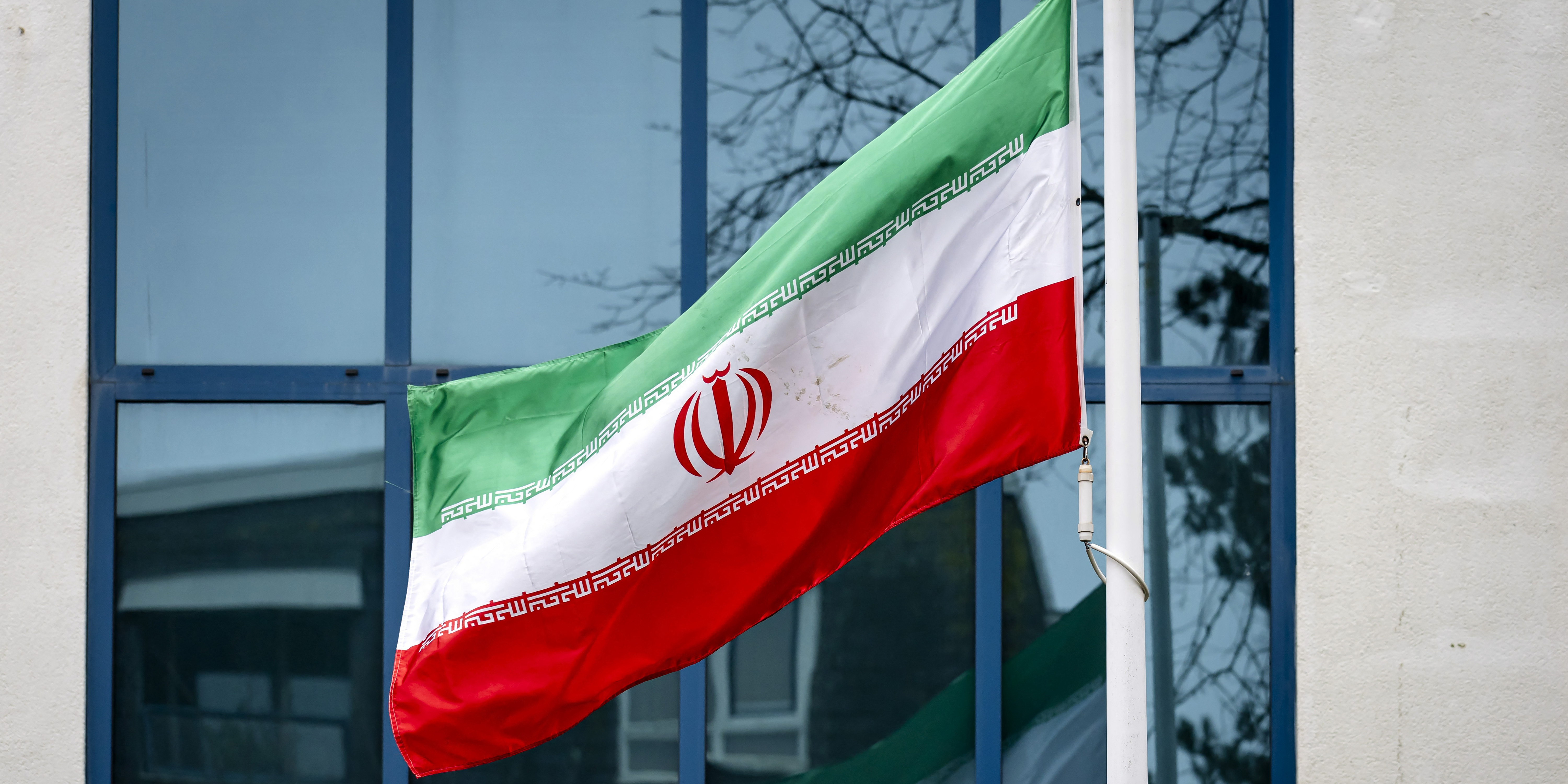 «J'ai subi des violences physiques» : Nazila, Iranienne exilée à Paris, témoigne de la répression du régime des Mollahs