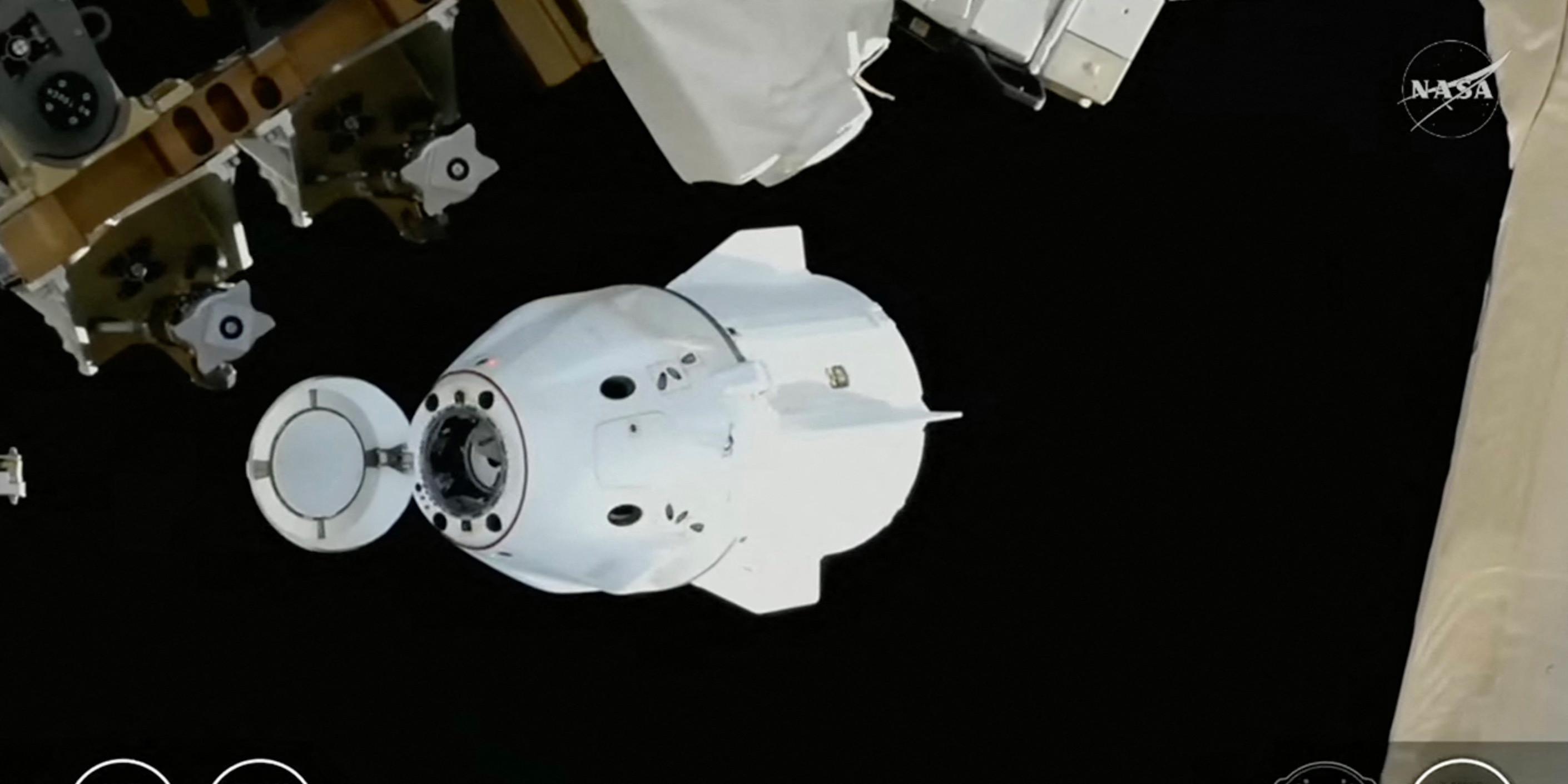 Retour sur Terre de l'équipage de la Station spatiale internationale évacué pour raison médicale, une première dans l'histoire de l'ISS