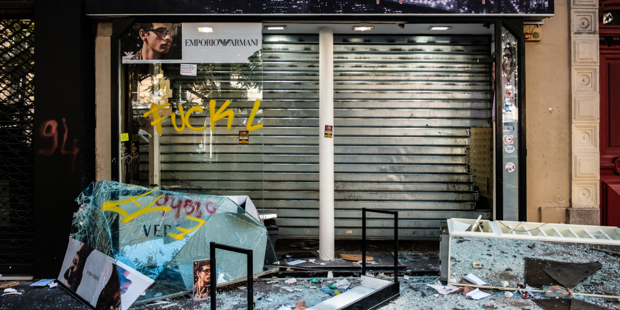 Mobilisations : les commerçants parisiens inquiets, l’appel à recourir à des vigiles fait débat