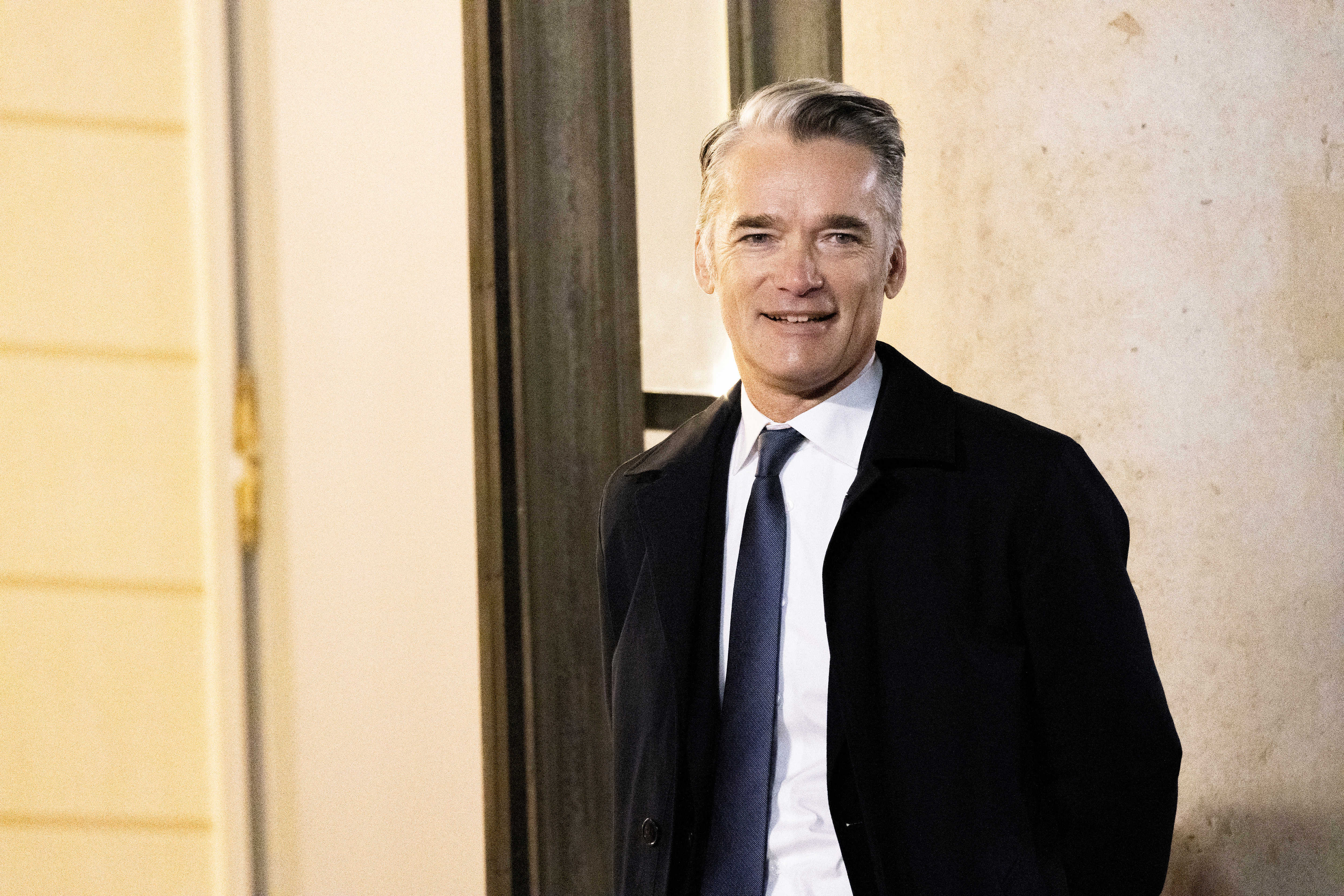 Smic : «Acheter la paix sociale» risque de «créer la pagaille dans les entreprises», selon le Medef