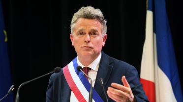 Nord : Fabien Roussel (PCF) succède au maire de Saint-Amand-les-Eaux