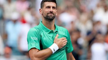 Tennis : Novak Djokovic vers un 100ème titre à Miami, Jakub Mensik lorgne sa première couronne