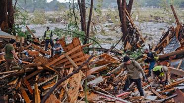 Au Texas, les inondations ont fait 68 morts selon le dernier bilan officiel, 27 jeunes filles toujours portées disparues
