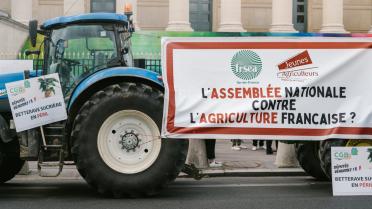 Agriculteurs en colère : de nouvelles mobilisations prévues cette semaine après la censure de la loi Duplomb