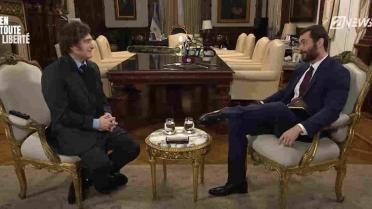 Louis Sarkozy va interviewer le président argentin Javier Milei dans un podcast pour le média belge «21NEWS»