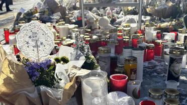 Hommage aux victimes de Crans-Montana sous haute sécurité