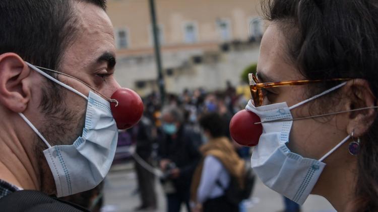 covid coronavirus masque clown