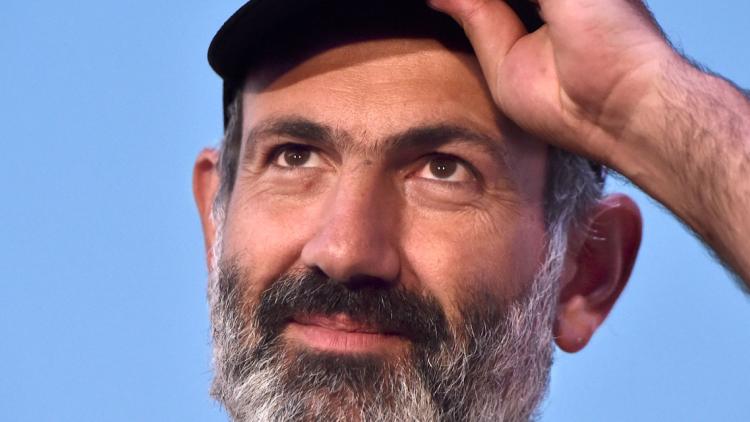Nikol Pachinian est élu Premier ministre de l'Arménie après trois semaines d'un mouvement de protestation.