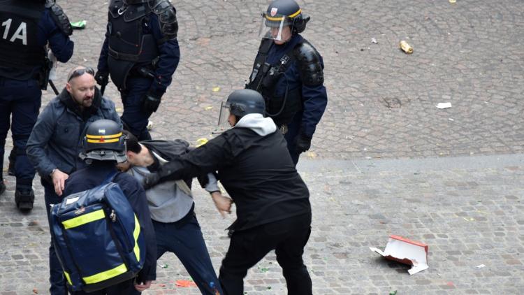 Le syndicat de police Vigi a déposé une plainte jeudi pour "usurpation de fonction" et "usurpation de signes réservés à l'autorité publique".