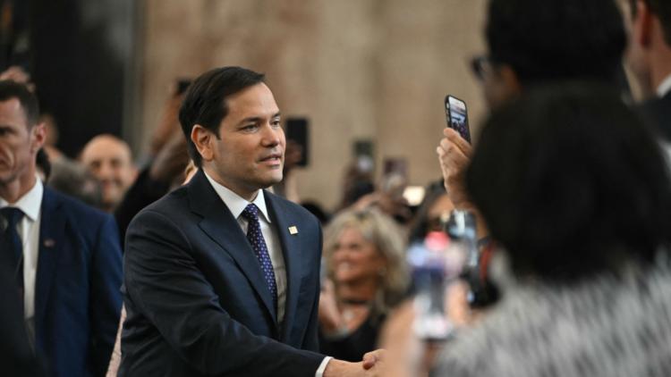 Quand Trump dit vouloir le Groenland, c'est sérieux, assure Rubio