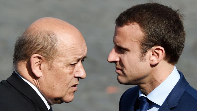 Jean-Yves Le Drian, Emmanuel Macron