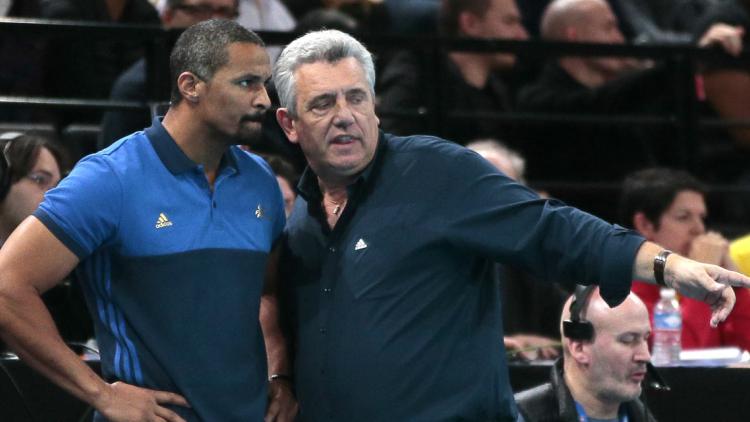 Dinart Onesta handball hand france JACQUES DEMARTHON / AFP 1280