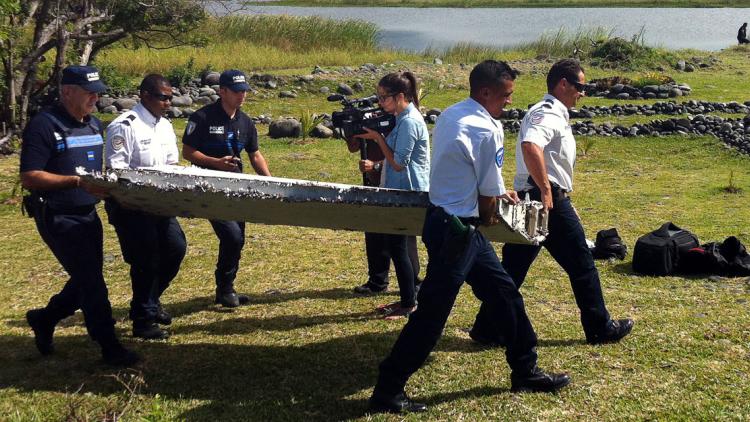 La REunion avion débris 1280