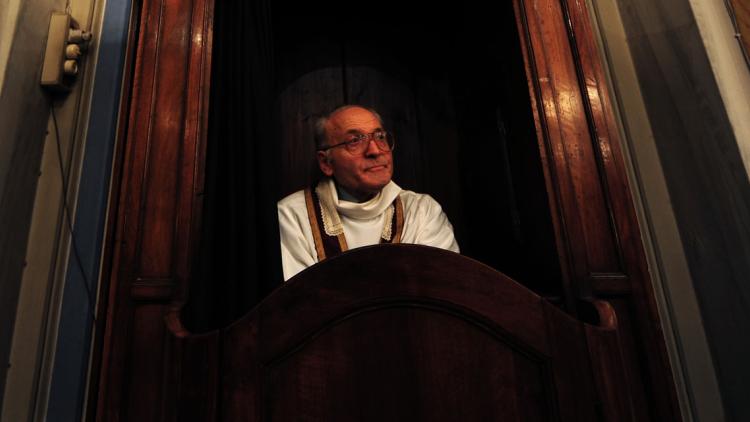 cure confessionnal pretre 1280