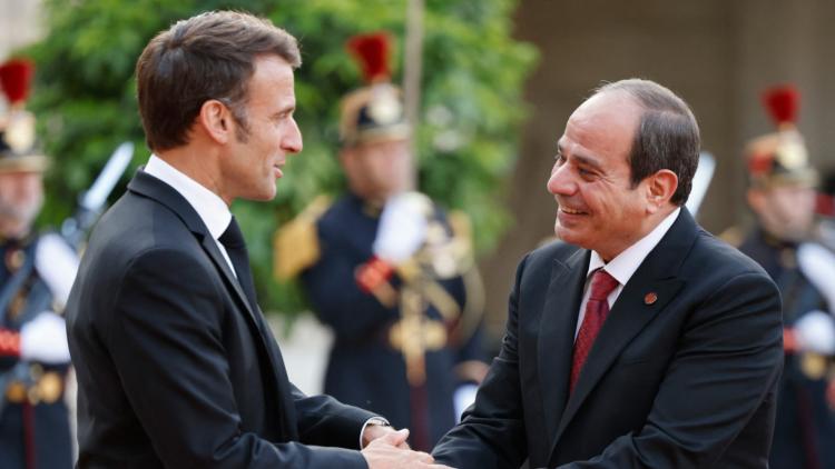 emmanuel macron al-sissi