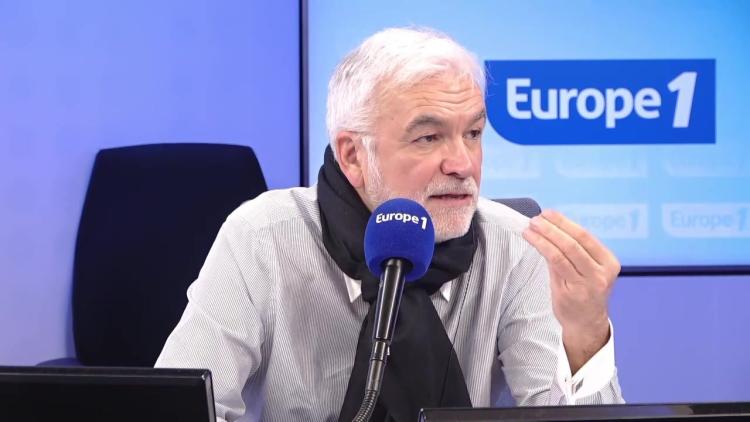 Menace terroriste : Pascal Praud pointe un «problème de crédibilité» de la ministre des Armées Catherine Vautrin