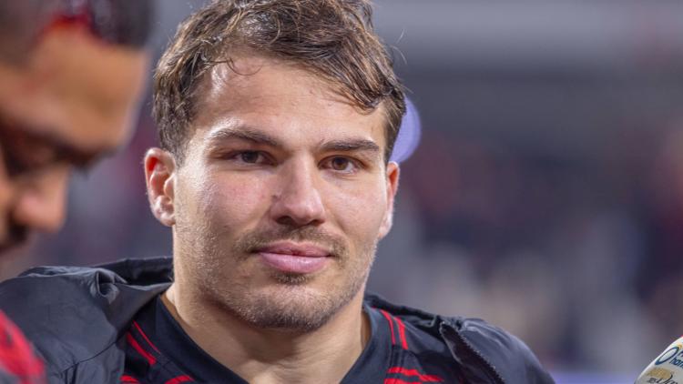 Antoine Dupont du Stade Toulousain lors du match de Top 14 de rugby à XV opposant le Stade Toulousain au Stade Rochelais le 28 décembre 2025.