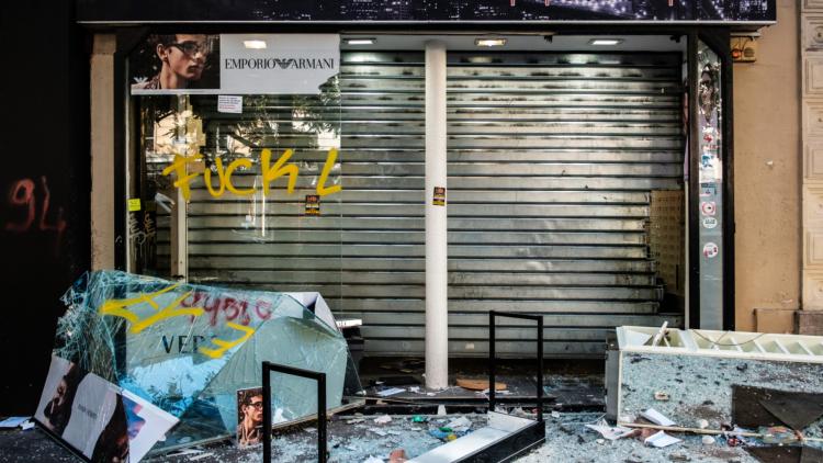 Mobilisations : les commerçants parisiens inquiets, l’appel à recourir à des vigiles fait débat